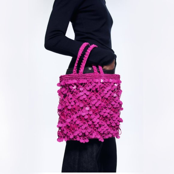 Zara fuschia beaded fabric handbag 9.8 x 11.2 x 0.8 - Picture 1 of 6